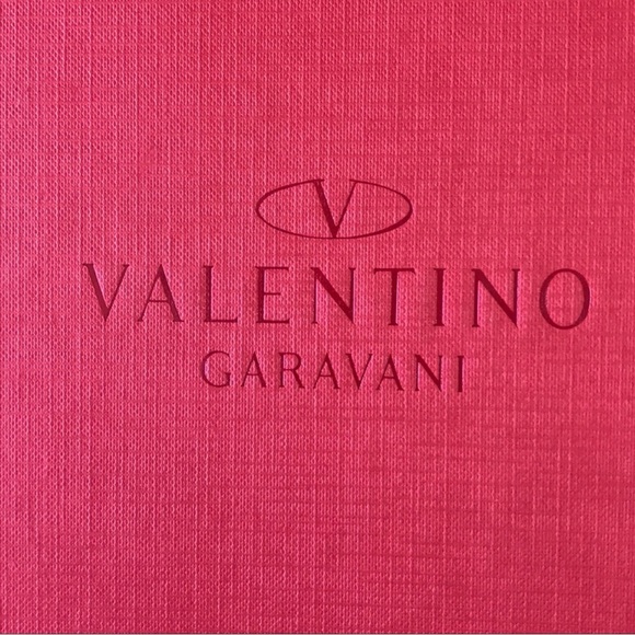 Valentino Black elegant heels. - Picture 6 of 7